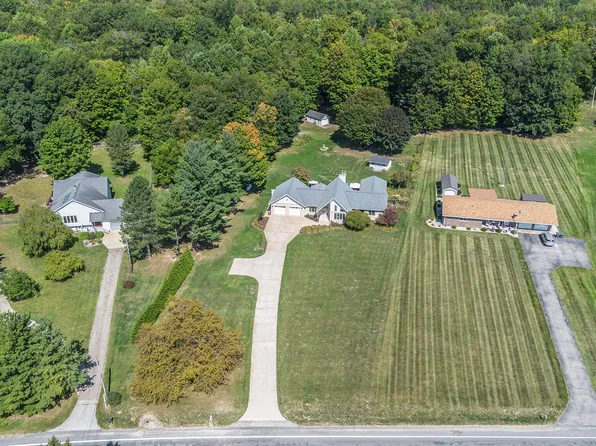 6030 Paw Paw Lake Rd, Coloma, MI 49038