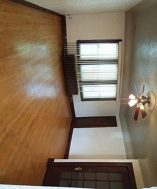 4th image of 2916 N Richards St