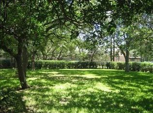 8 Mission Dr, New Braunfels, TX 78130