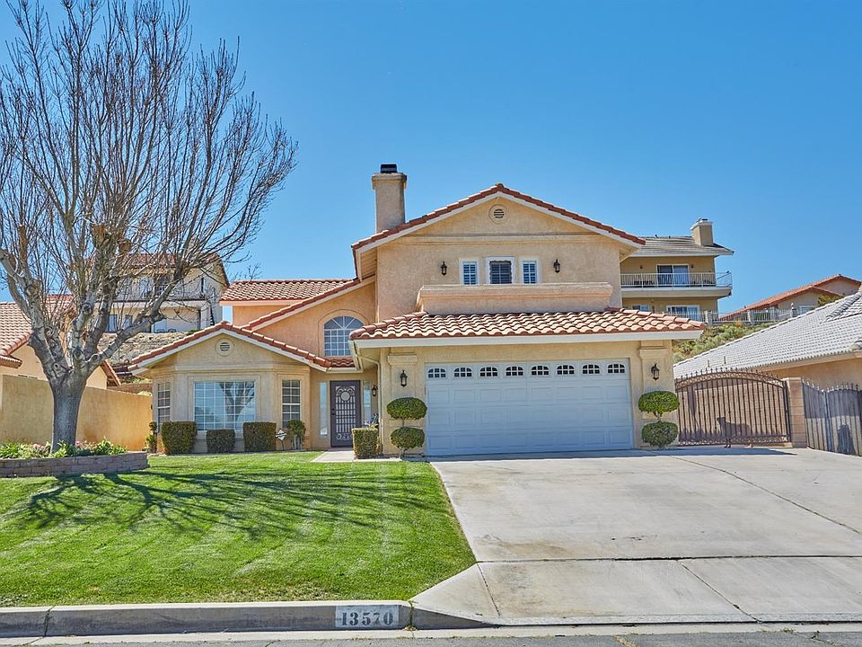 1st image of 13570 Sierra Vista Dr