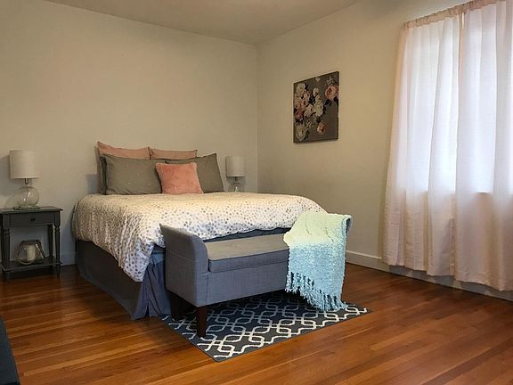 3rd image of 20 Fairbanks St APT 7M