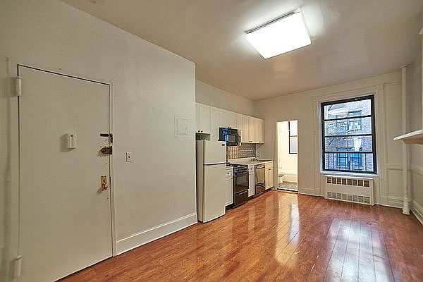 1st image of 537 E 87th St APT 2E
