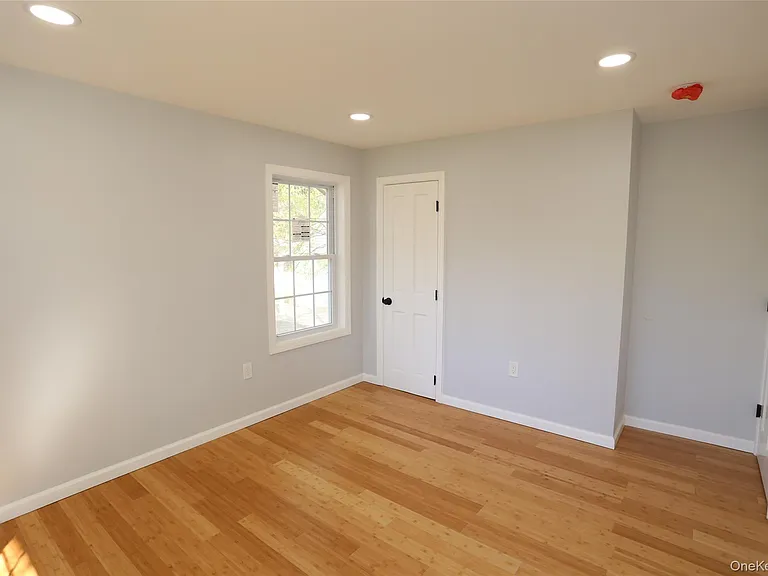 149 Brightwood Ave — Photo 10