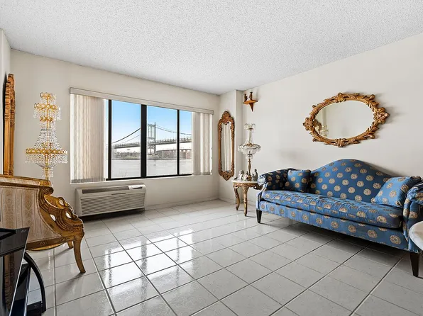 25-40 Shore Blvd #1O, Astoria, NY 11102