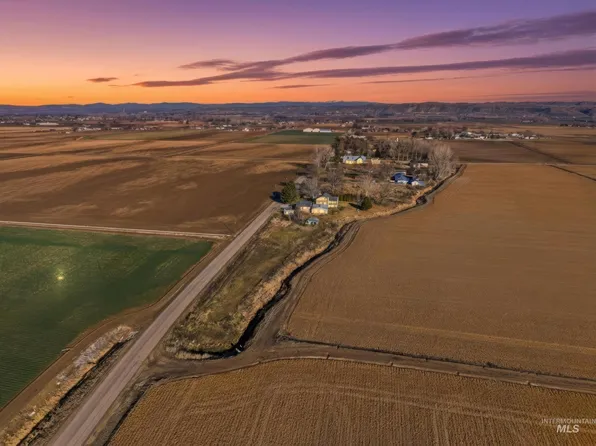 7228 Custer Rd, Fruitland, ID 83619