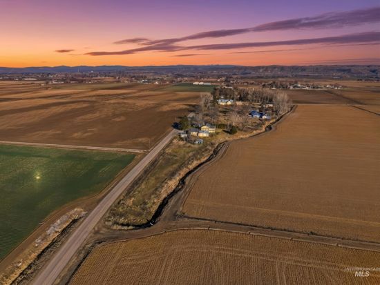 7228 Custer Rd, Fruitland, ID 83619