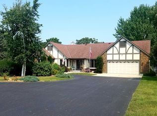 N8907 W Shore Ln, Saint Cloud, WI 53079