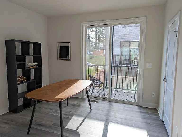 1114 Gleason Way — Photo 8