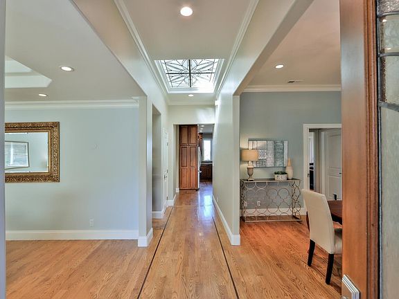 2nd image of 316 Westhill Dr