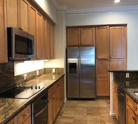 5th image of 111 Saint Matthews Ave APT 405