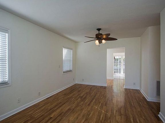 2nd image of 3302 Pearl Ave