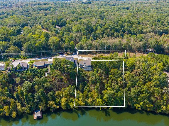 4th image of 104 Waterfront Ct