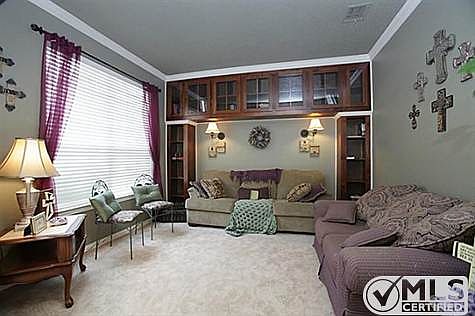 4th image of 7959 Thistletree Ln