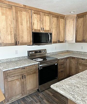 3rd image of 604 Garfield Ave