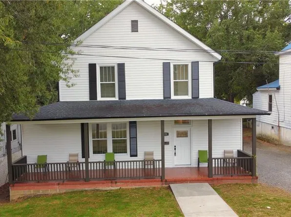 621 Lindsey St, Reidsville, NC 27320