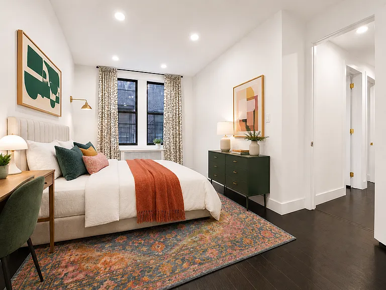 3621 Broadway #5 — Photo 3