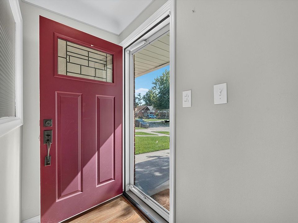 6796 Norwood Ave, photo 7