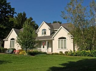 1700 Grey Fox Ln, Hudson, WI 54016