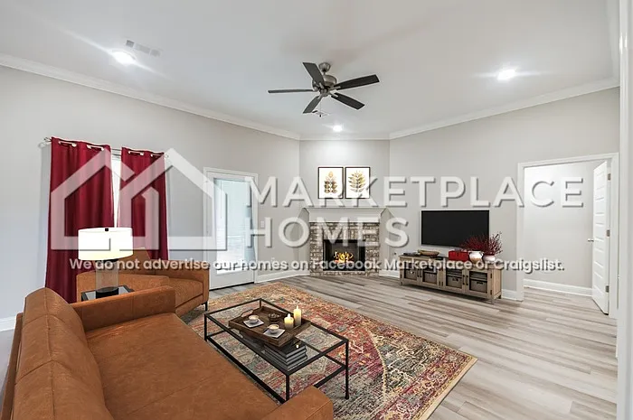 569 Silver Hill Dr — Photo 4