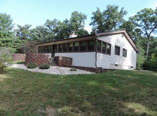 2440 Gary Dr, Fremont, MI 49412