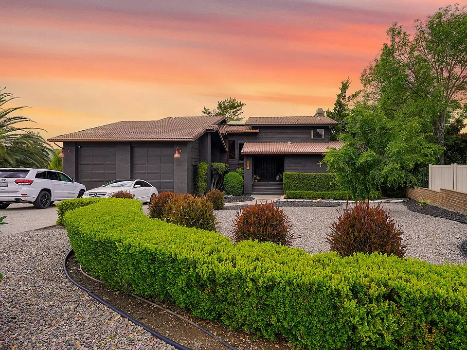 24020 Vista Vicente Ct