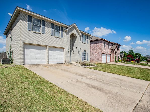 Home for Sale in Grand Prairie TX