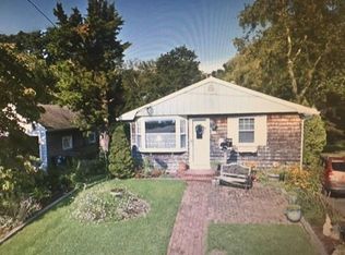 65 Anderson Ave, Warwick, RI 02888