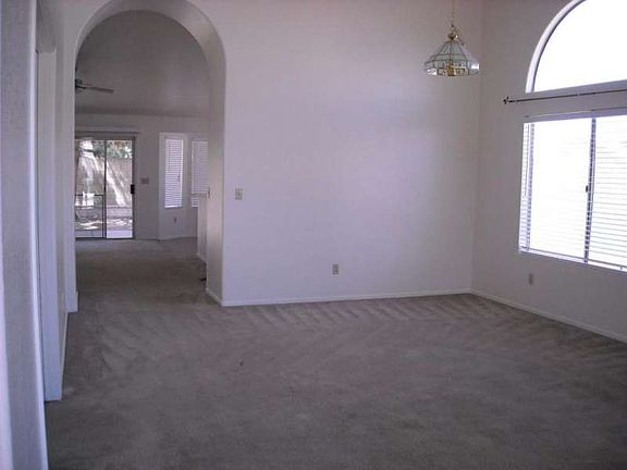 2nd image of 5410 E Farmdale Ave