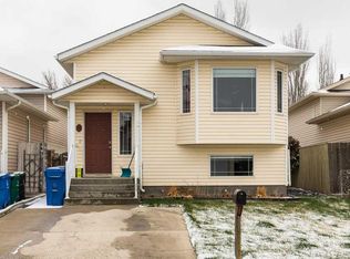53 S Saint James Cres N, Lethbridge, AB T1H 6M5