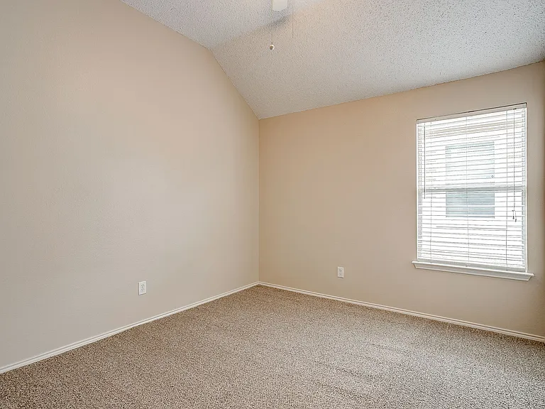 8136 Zion Trl — Photo 25