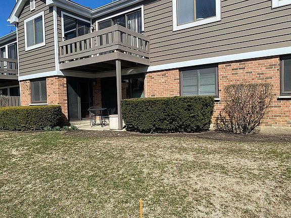 2nd image of 52 Stanton Ct Unit D1