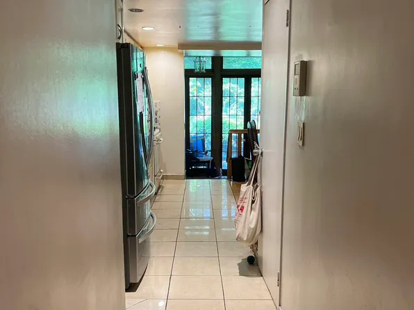 437 West 43rd Street image 2 of 6