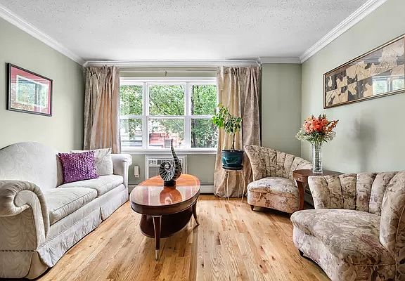 2nd image of 48 Underhill Ave