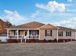 133 Mary Jo Isom Ln, Arab, AL 35016