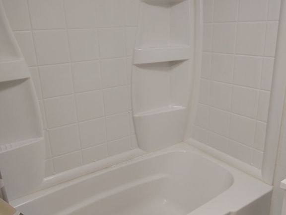 2nd image of 5 Warren St