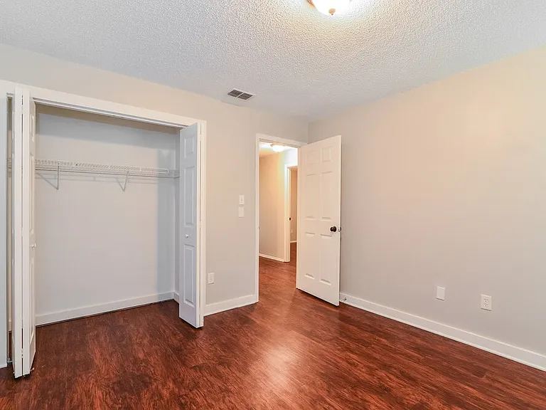 1400 Ponce De Leon Blvd — Photo 10