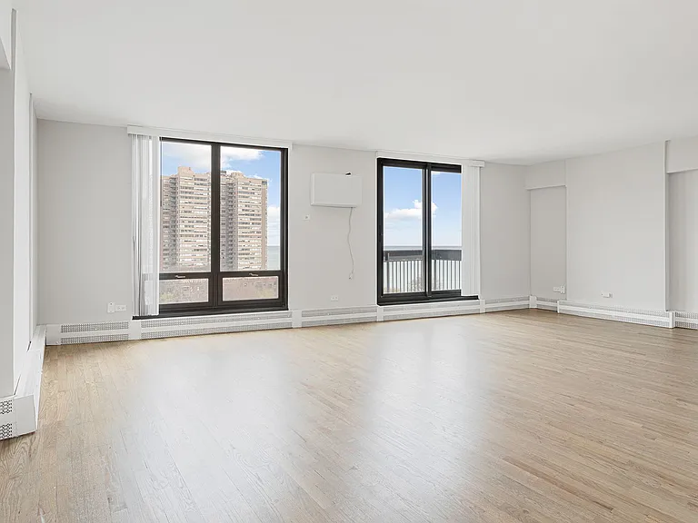 The Duplex Tower — Photo 123