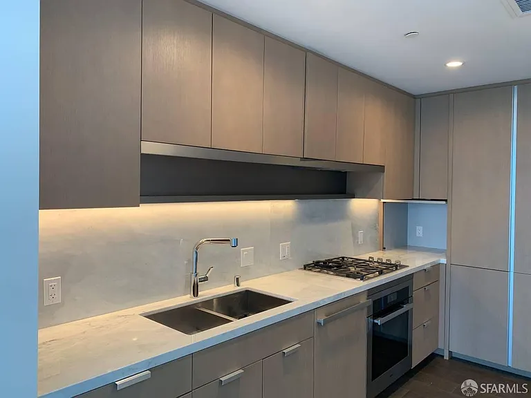 488 Folsom St #3605 — Photo 7
