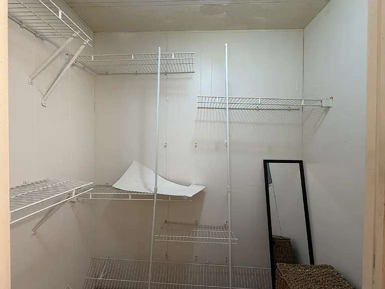 542 Tampico Dr — Photo 23