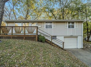 5913 N Garfield Ave, Kansas City, MO 64118