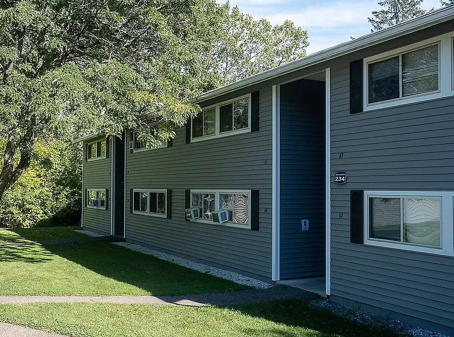 Quarry Hill — Photo 1