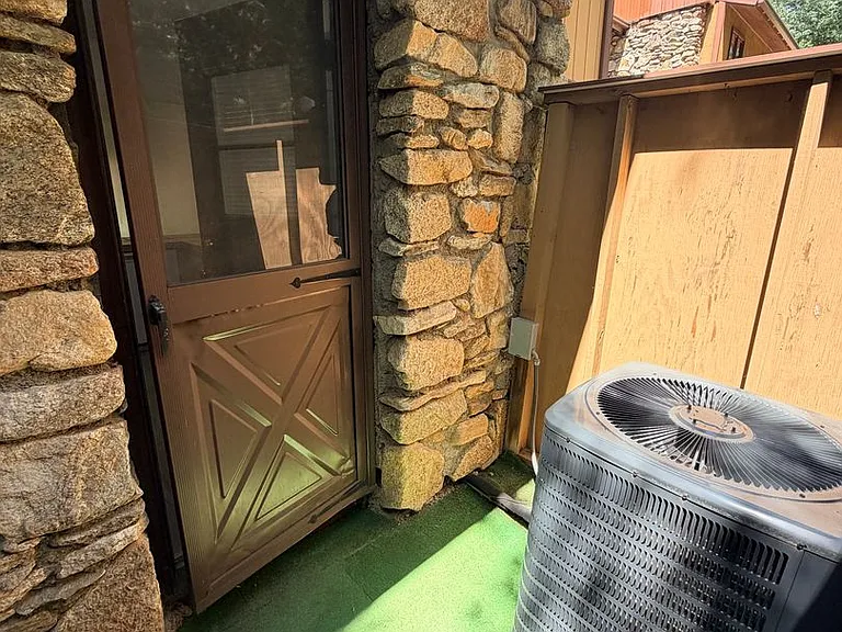 134 Colony Dr — Photo 18