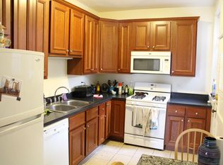 5432 S Harper Ave #2S, Chicago, IL 60615