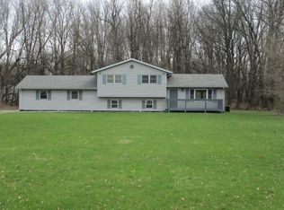 1293 Old Porter Rd, Porter, IN 46304
