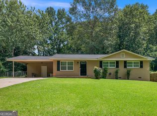 2027 Chestnut Log Dr, Lithia Springs, GA 30122