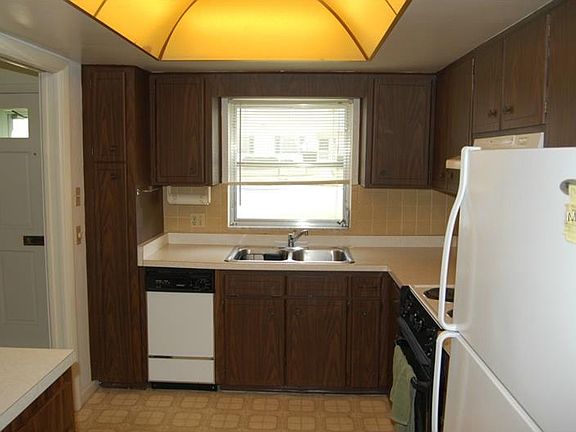 2nd image of 1411 Normandy Park Dr APT 3