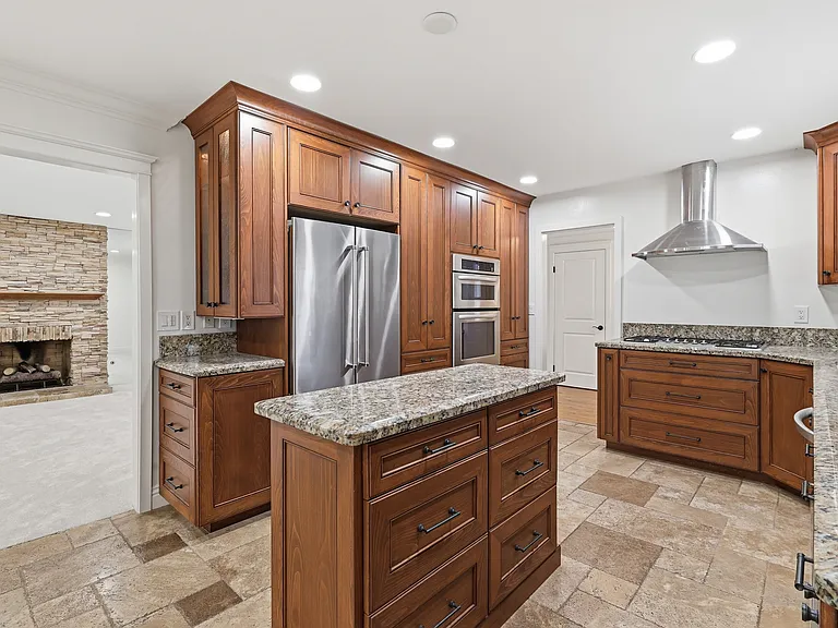 1970 Pelican Pl — Photo 23
