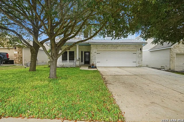 6 bed, 3.5 bath, 3125 sqft, $2,700 — Photo 1