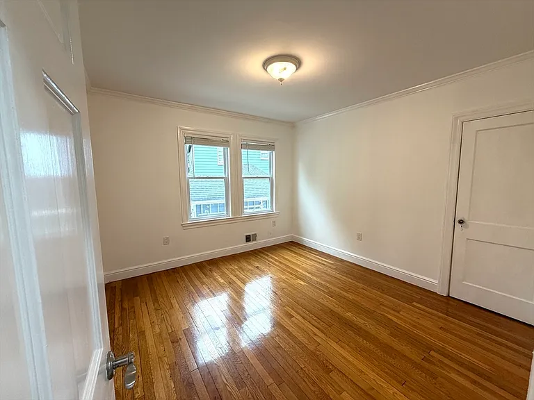 2329 Centre St #1 — Photo 11
