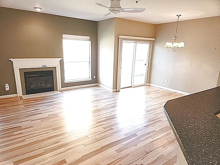 900 Bitner Rd #E11 — Photo 4
